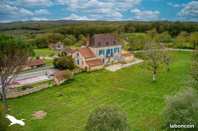 Maison 5 pièces 230 m²