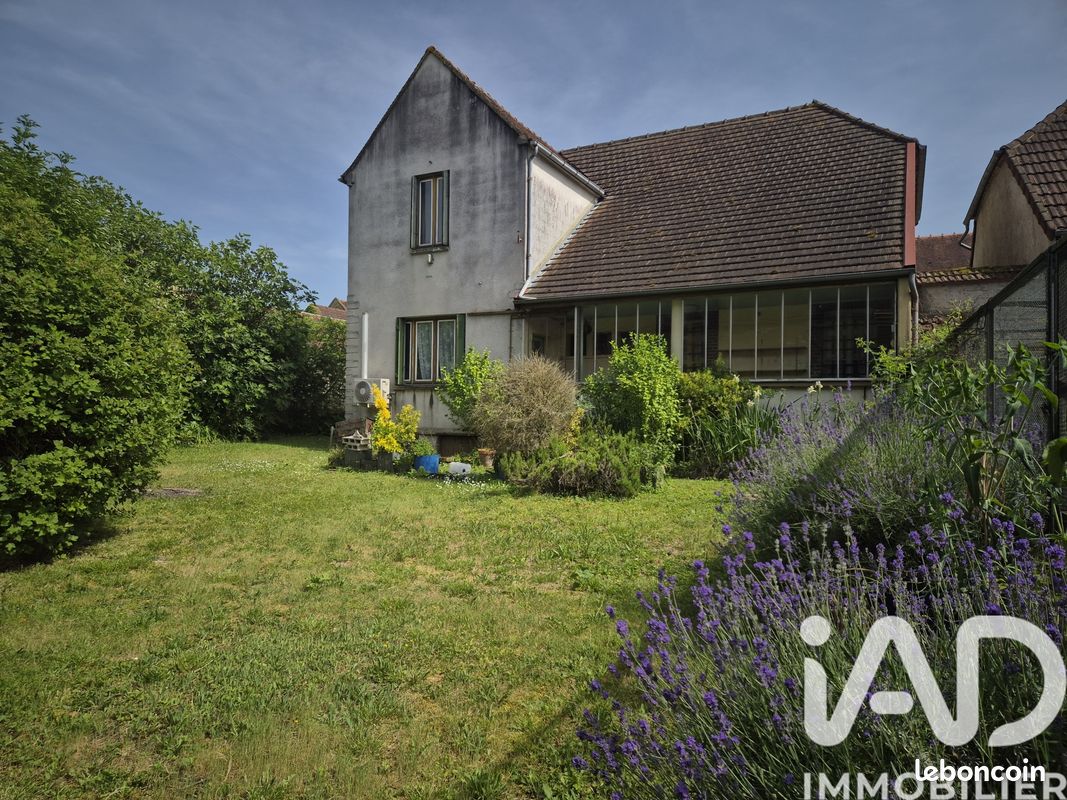 Maison 4 pièces 130 m² · à Neuvy-Sautour · 130 m² · 96 000 €