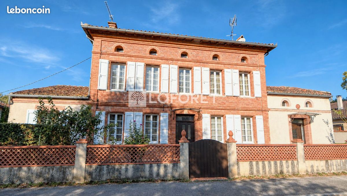 Maison 7 pièces 244 m² · à Giroussens · 244 m² · 505 000 €