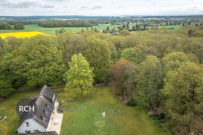 Maison 8 pièces 257 m²