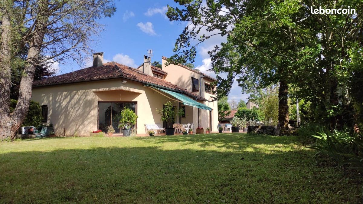 Maison 6 pièces 164 m² · à Cahors · 164 m² · 320 000 €