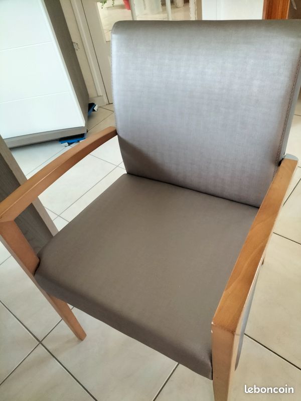 Salle à manger Mobilier de France table buffet chaises (image 6)