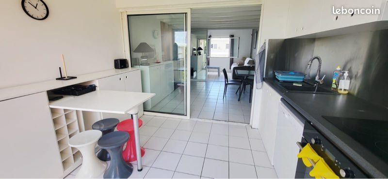 Appartement 60 m² · à Saint-François · 60 m² · 900 €