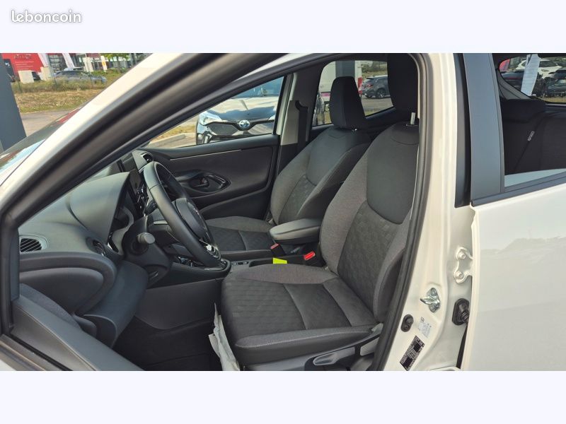 Toyota Yaris Hybride 116h Design (image 16)