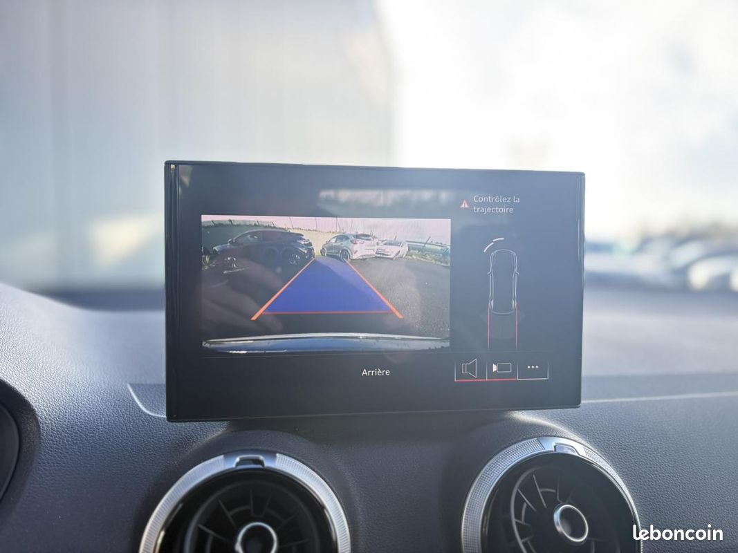 AUDI Q2 30 TDI 116 S Line (image 11)