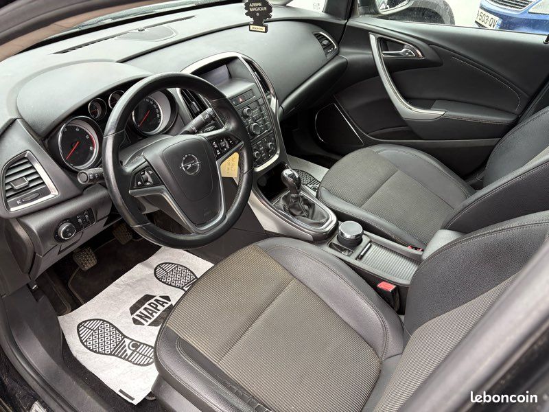 OPEL ASTRA J 1.7 CDTI 110cv Nombreuses pièces Neuves ROULANTE POUR PROFESSIONNELS (image 3)