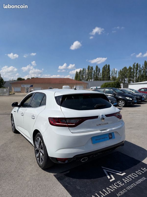 RENAULT Mégane IV dCi 130Ch Energy Intens BVM6 Diesel / GPS / CarPlay / Full LED / Affichage tête haute / Intens (image 5)