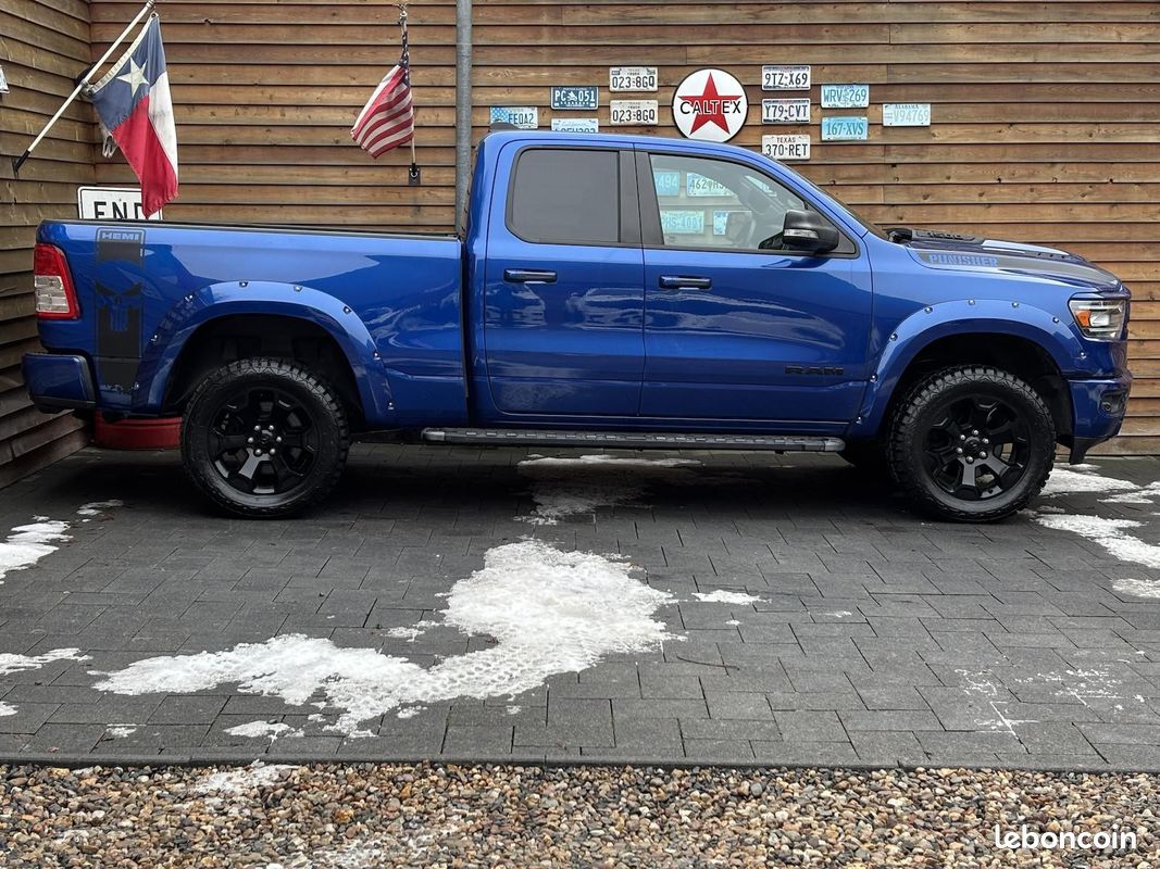 Dodge RAM 1500 Big Horn Punisher 5.7 V8 HEMI 401 ch 4x4 – GPL – CarPlay – Attelage (image 7)