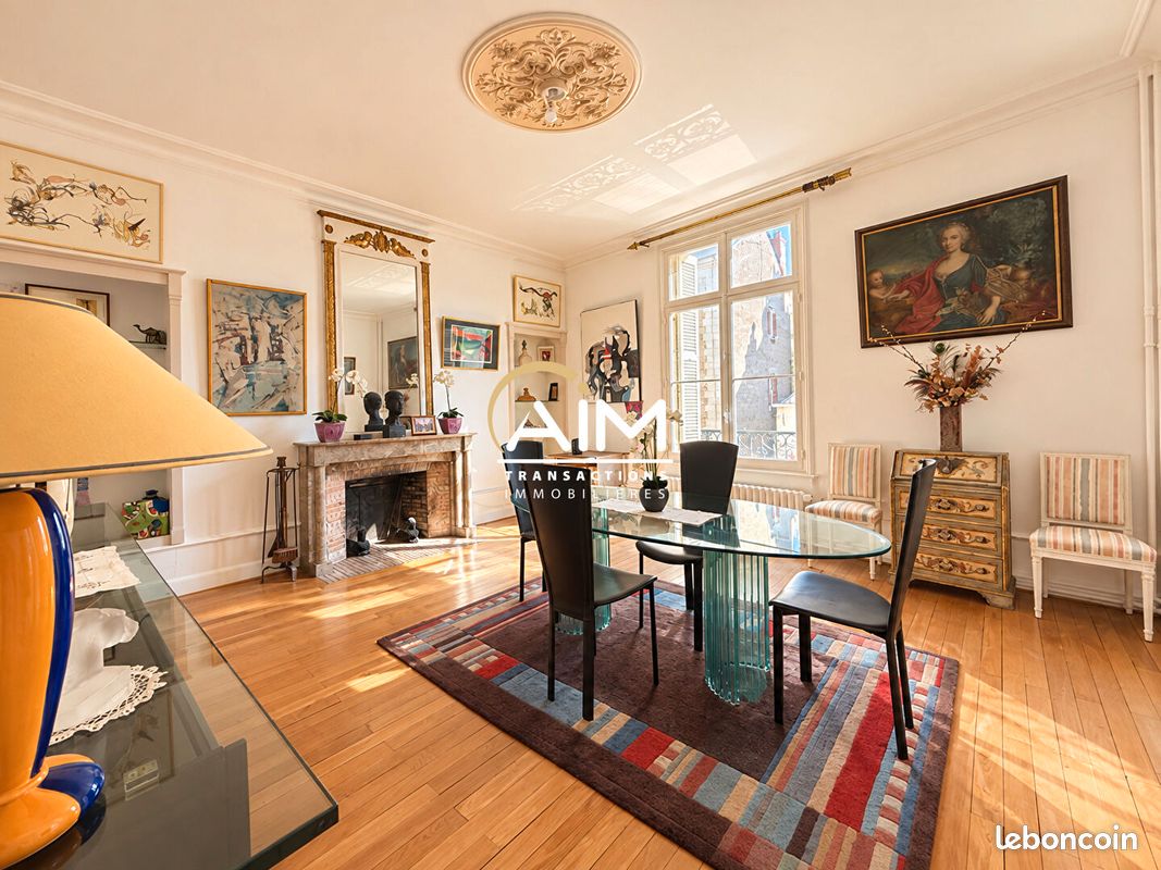 Maison 11 pièces 310 m² · à Tours · 310 m² · 1 152 000 €