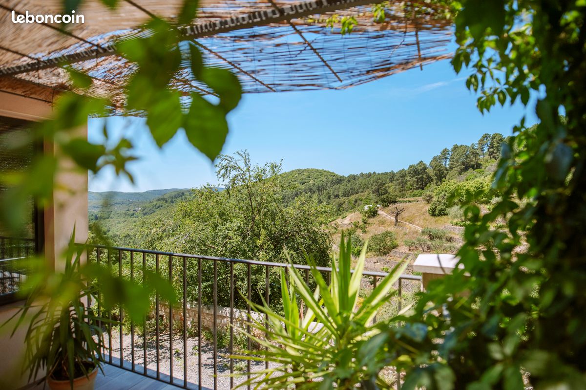 Appartement 1 pièce 35 m² · à Saint-Jean-du-Pin · 35 m² · 555 €