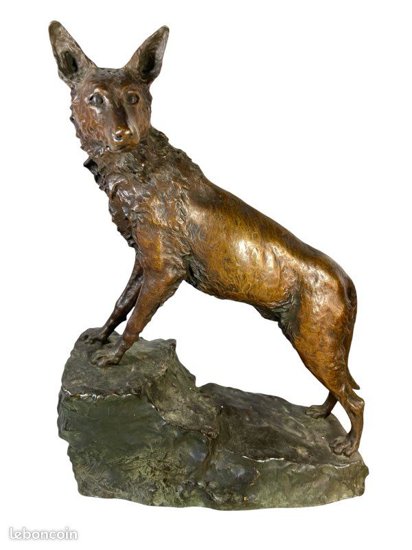 Marius saint bronze loup sculpture (image 1)