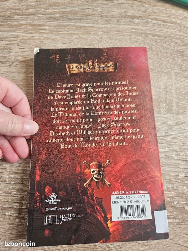 📚 Livre pirates des caraibes jusqu'au bout du monde 3 📚 (image 3)