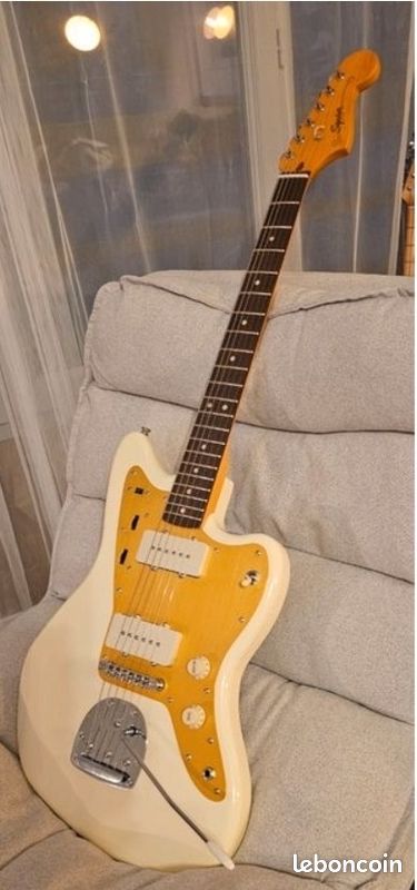 Guitare Squier Jazzmaster (image 1)