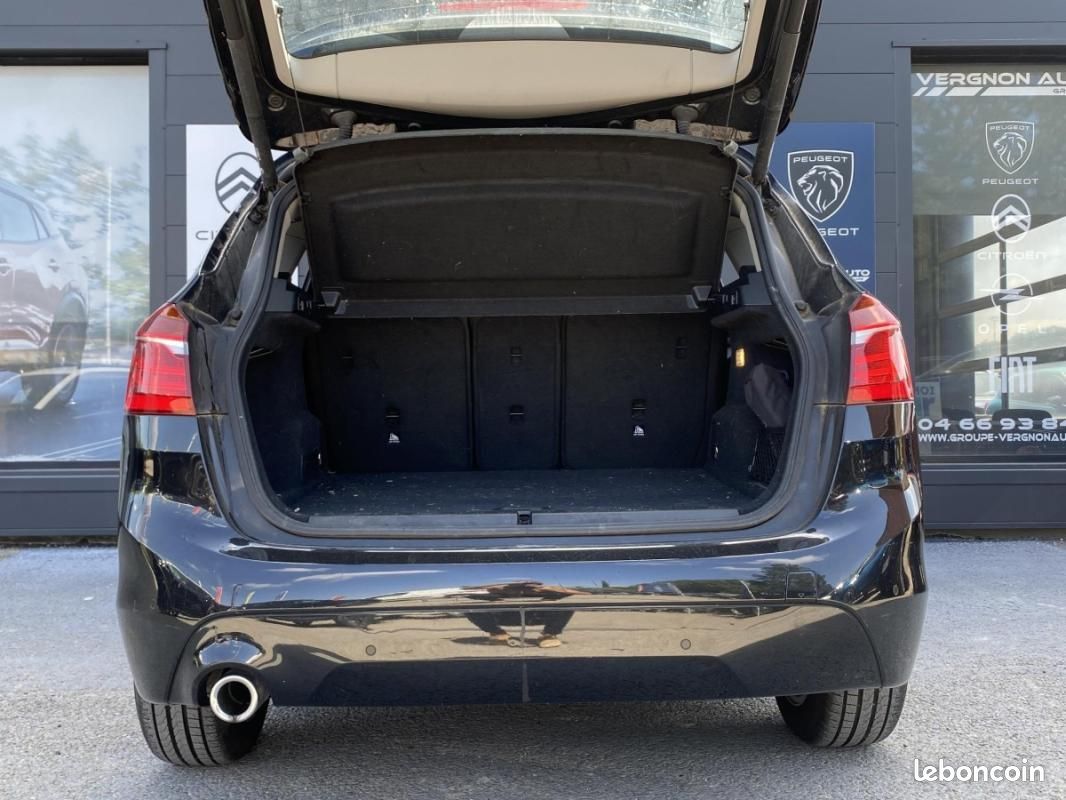 BMW Serie 2 Active Tourer 216d Business Design DKG7 (image 18)
