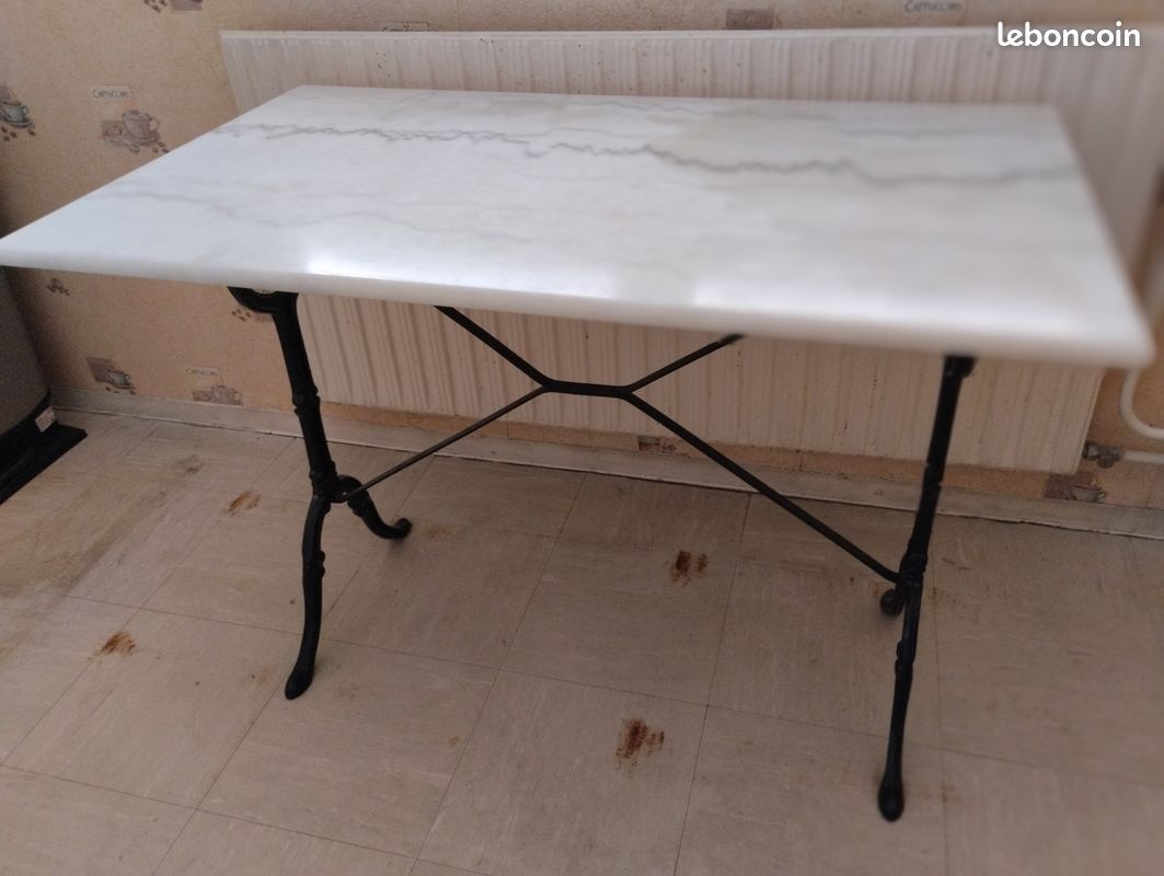 Table bistrot marbre (image 1)