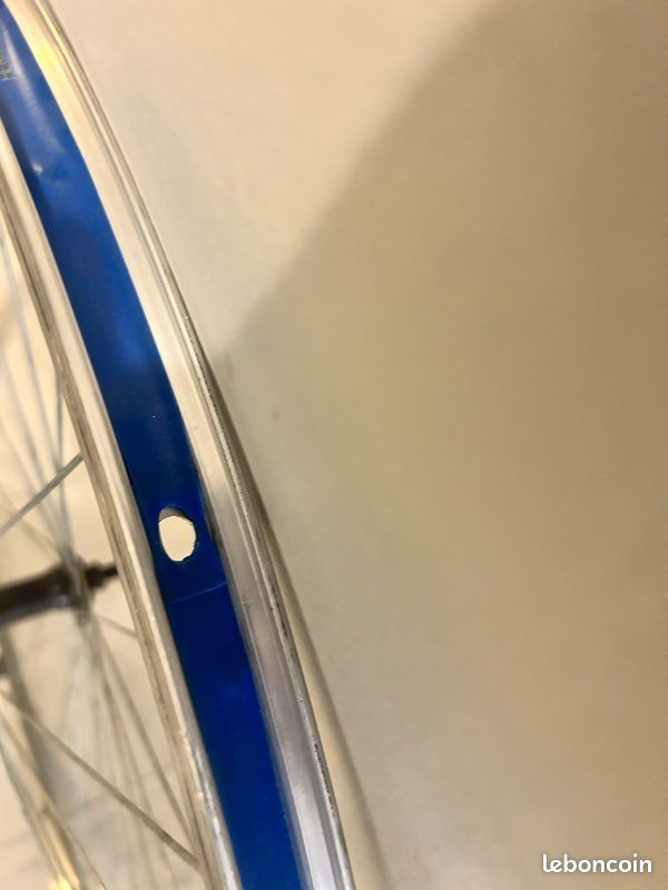 Roue avant 28 pouces (image 7)