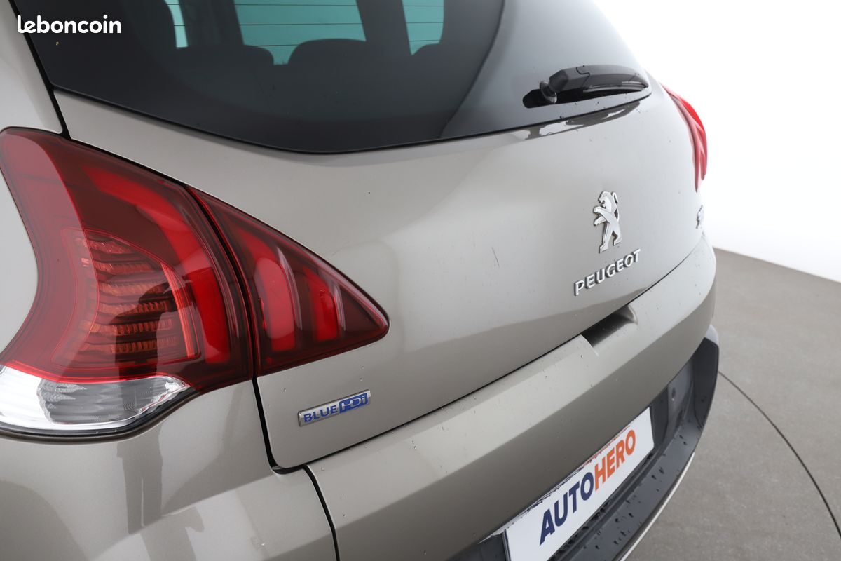 Peugeot 3008 1.6 Blue-HDi Style 120 ch (image 28)