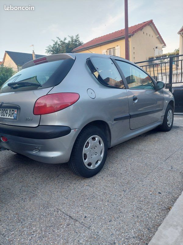 Peugeot 206 1.4 i (image 3)