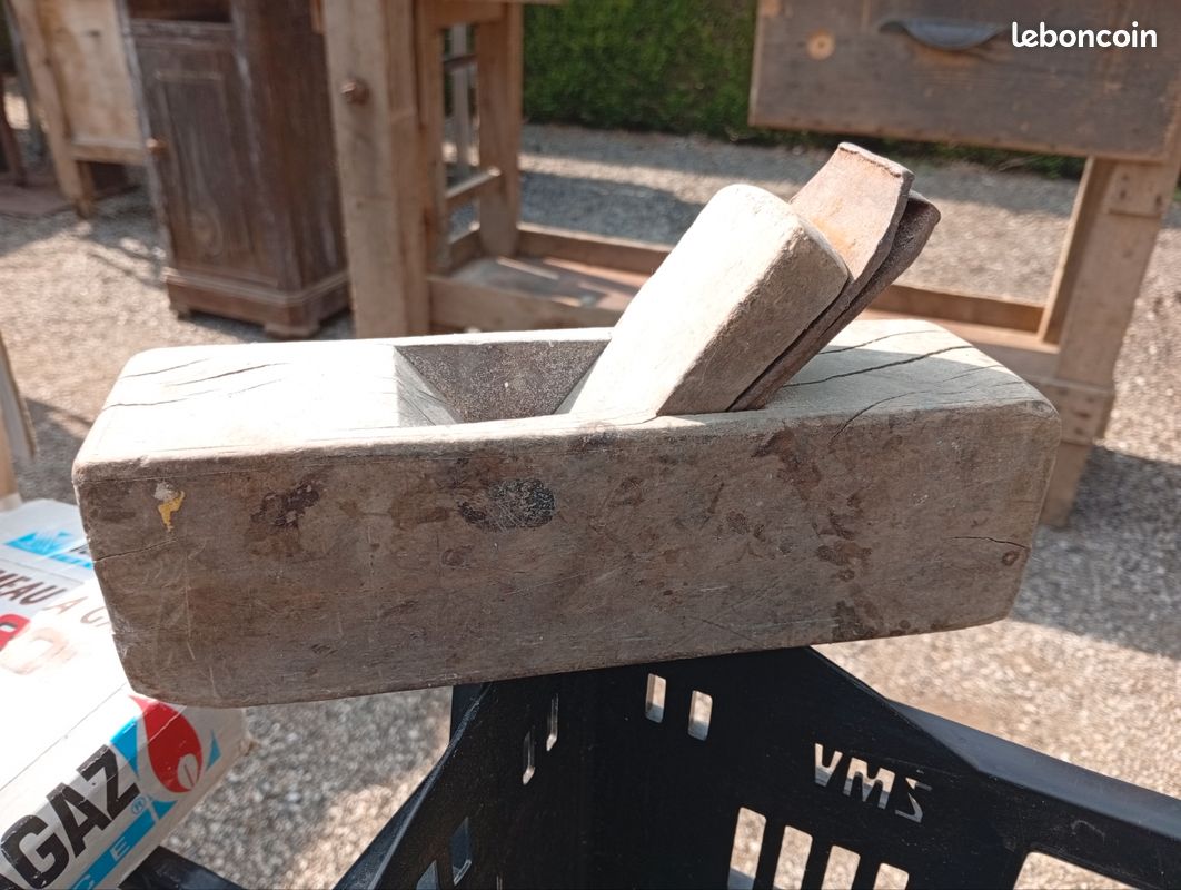 Rabot à bois (image 1)