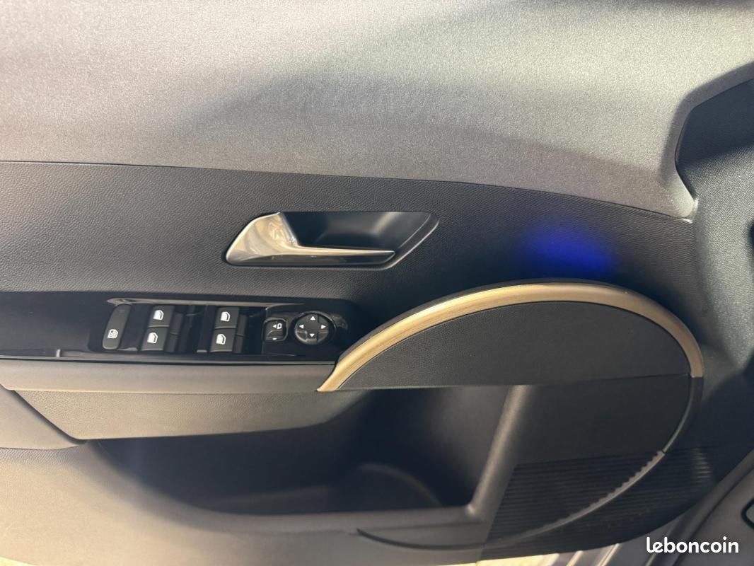 Lancia Ypsilon IBRIDA LX (image 45)