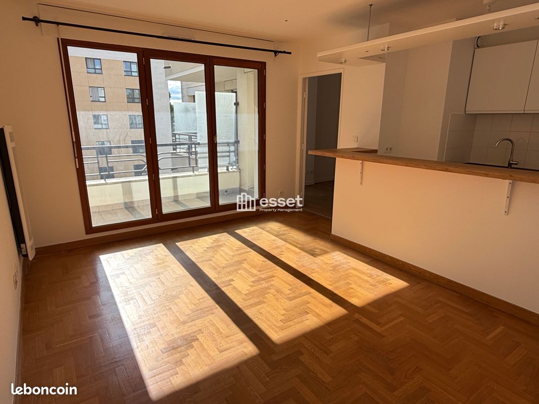 Appartement 2 pièces 38 m² · à Courbevoie · 38 m² · 1 120 €/mois