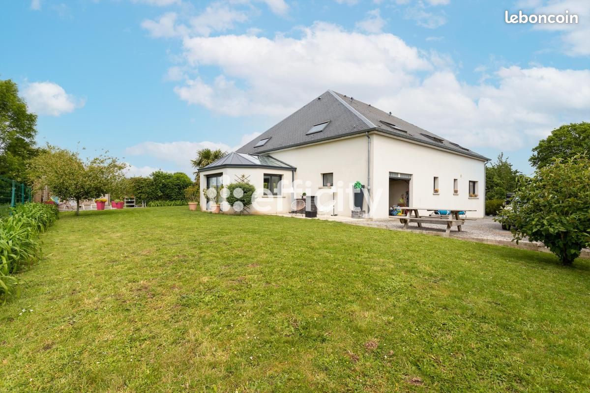 Maison 5 pièces 264 m² · au Cateau-Cambrésis · 264 m² · 450 000 €