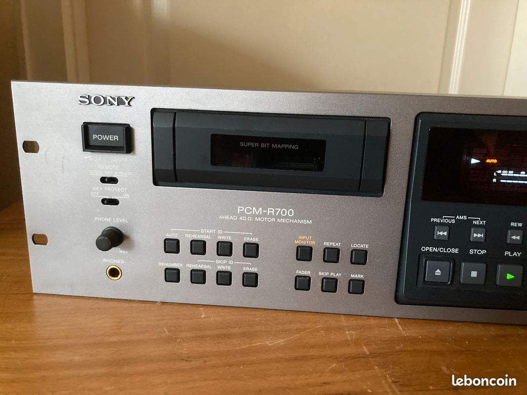 SONY PCM-R700 DAT / Digital Audio Recorder / FONCTIONNEMENT COMPLET EUR 899,80 - FR