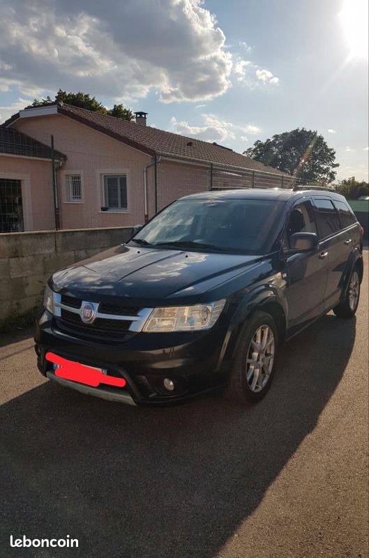 Fiat freemont (image 1)