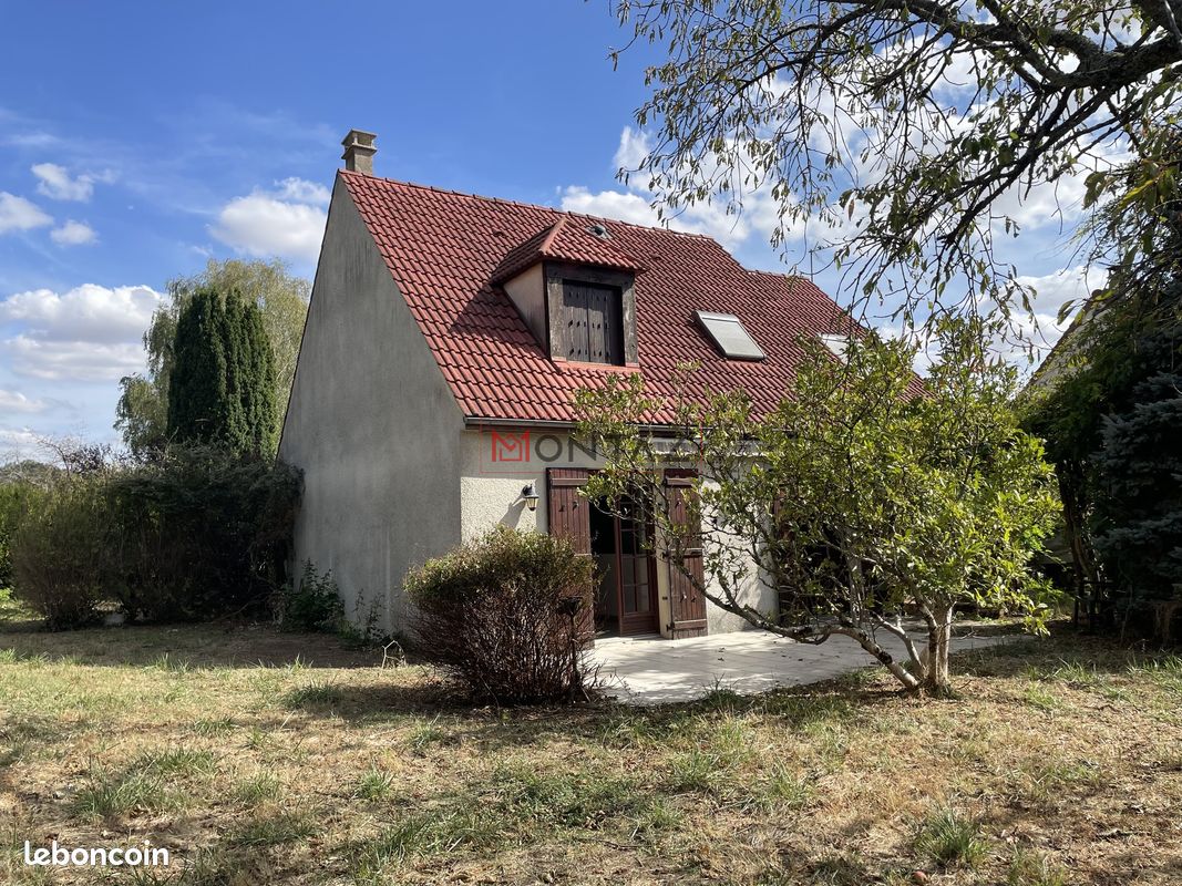 Maison 6 pièces 106 m² · à Saint-Martin-des-Champs · 106 m² · 220 000 €
