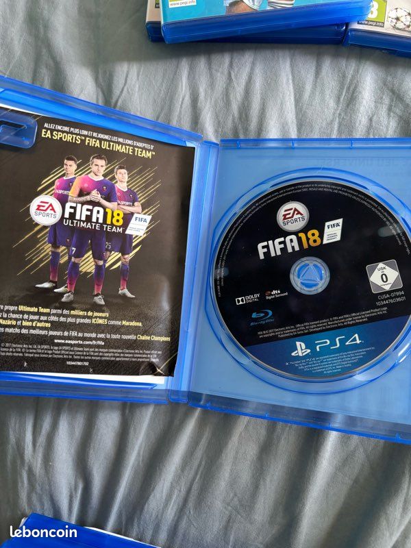 Lot FIFA 18 Et FIFA 19 Sur PS4 – Jeux De Football, Très Bon état