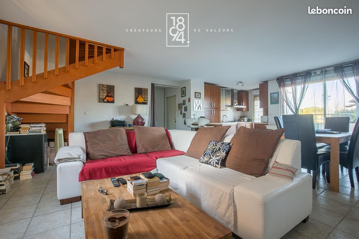 Appartement 5 pièces 106 m² · à Marseille · 106 m² · 299 000 €