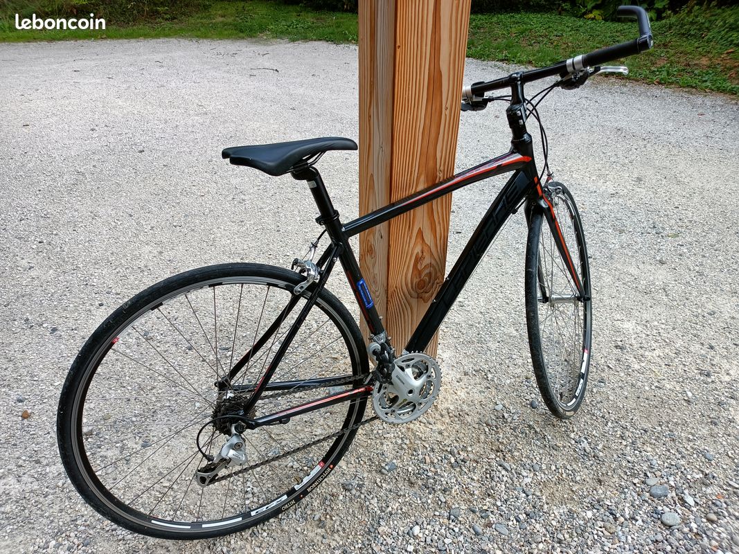 Vélo Lapierre Shaper 300 (image 1)