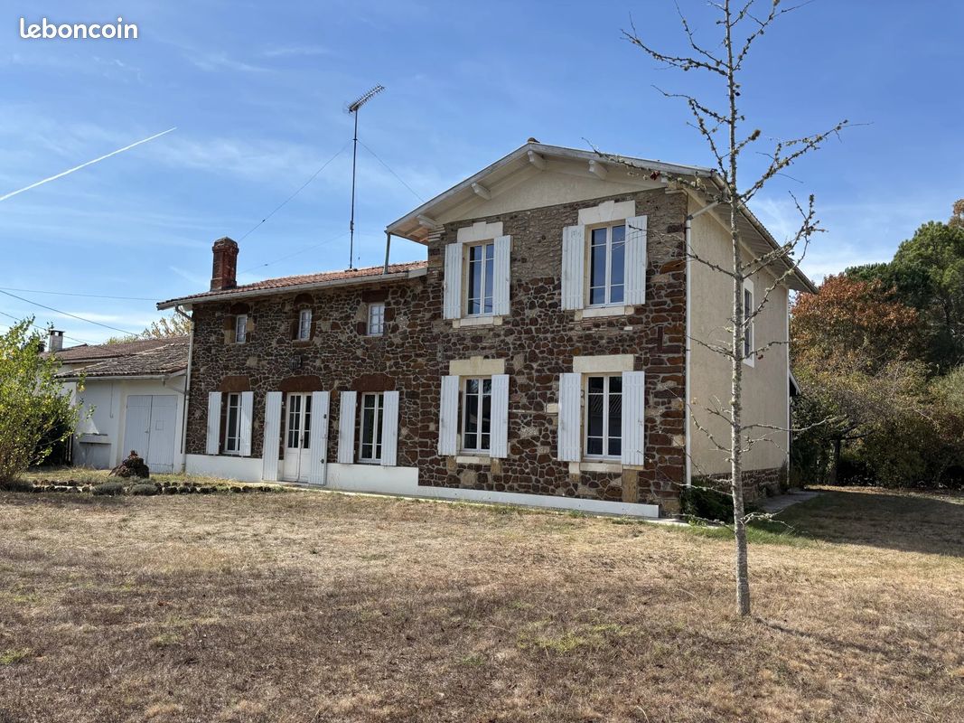 Maison 191 m² · à Salles · 191 m² · 470 000 €