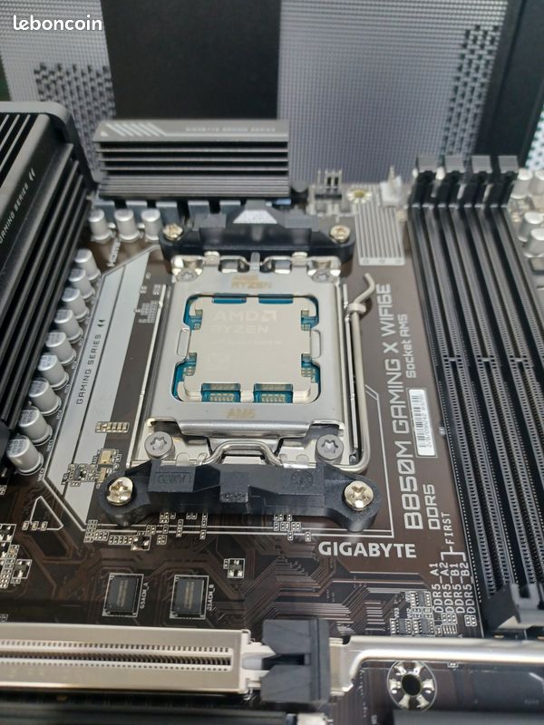 Pc ultra ryzen 7800x3d 32go ddr 5 rtx 5080 (image 1)