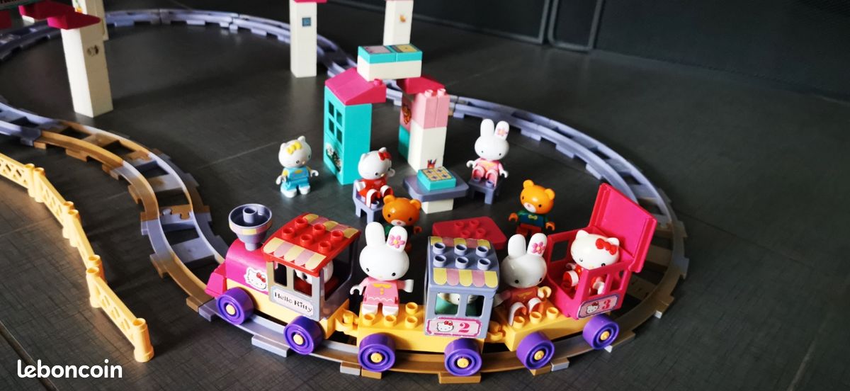 Hello Kitty Duplo Trein Hello Kitty Duplo