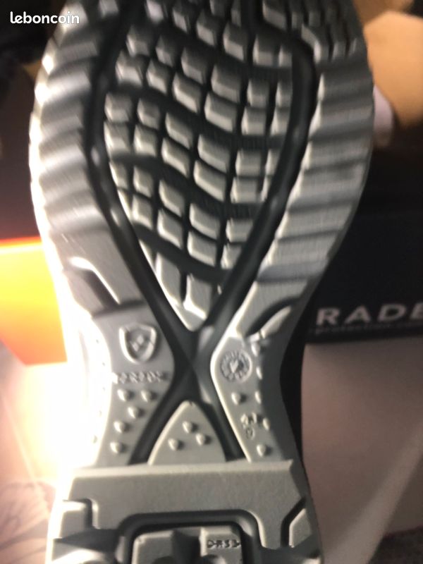Chaussure de sécurité Parade basse raft taille 44 -neuf (image 3)