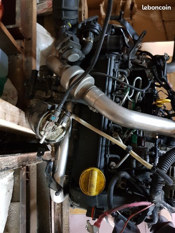 Moteur Renault complet k9k 1.5dci HS pour pieces (image 3)