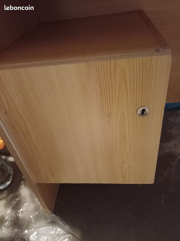 Bureau en pin (image 2)