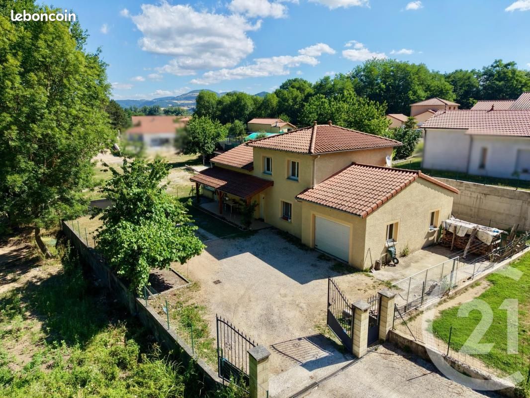 Maison 5 pièces 138 m² · à Lavoûte-sur-Loire · 138 m² · 249 000 €