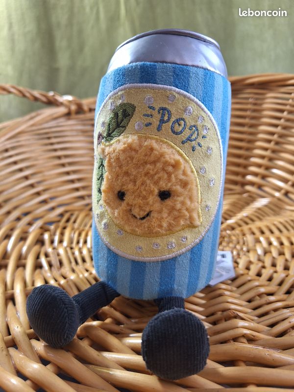 Peluche exclusive Jellycat Selfridges Uk Jesse can of pop original lemon juice citron (image 3)