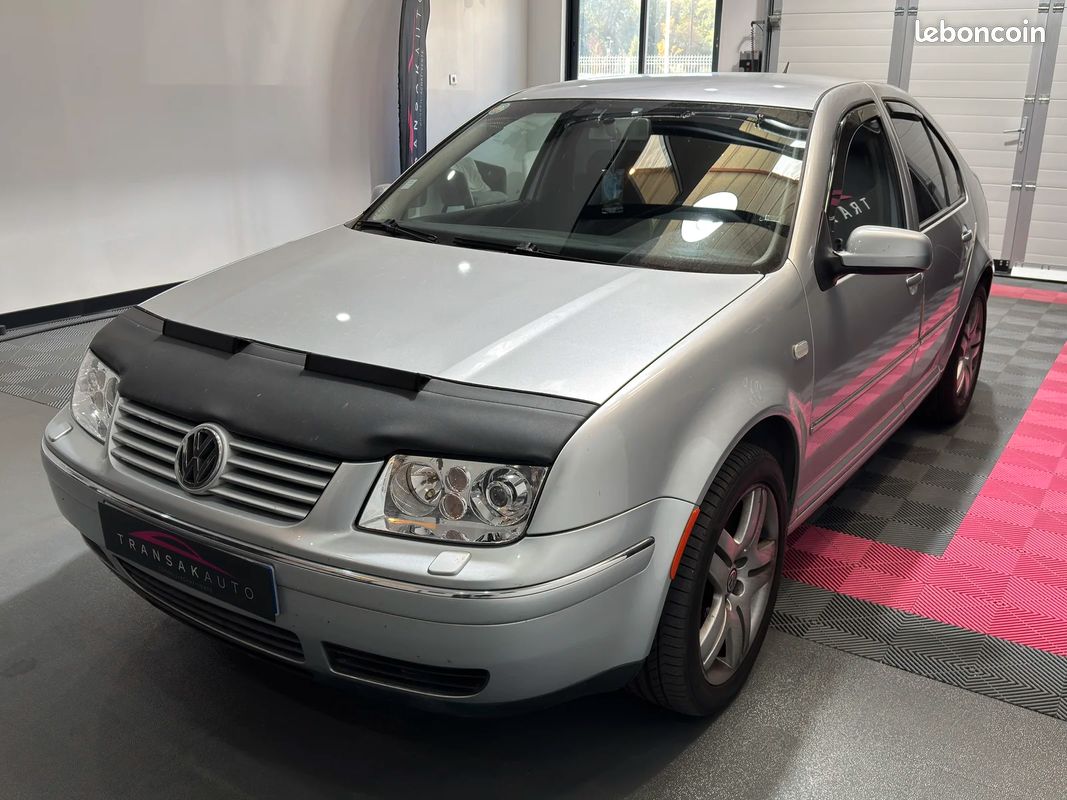 Volkswagen Bora 1.9 TDI Trendline BVM6 / Carplay / Suivi OK (image 7)