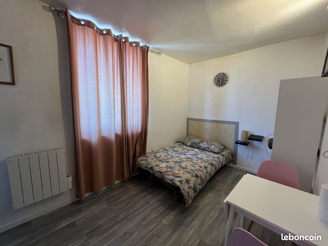 Appartement 1 pièce 17 m² · à Saint-Quentin · 17 m² · 400 €/mois