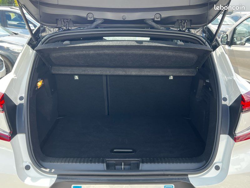 Renault Captur 1.3 TCe 160 cv Mild Hybrid RS LINE EDC7 (image 8)