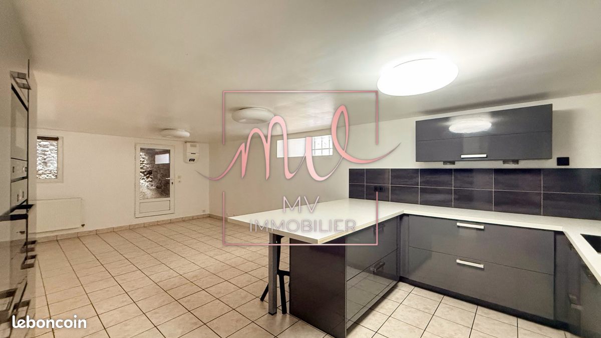 Appartement 2 pièces 52 m² · à Voiron · 52 m² · 125 000 €