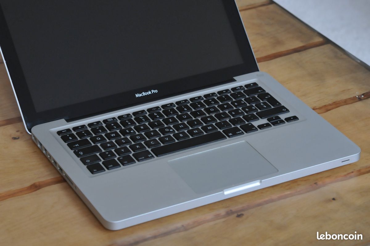 MacBook Pro 13-inch (Mid 2010) (Defekt) in für CHF 22 – mit Lieferung MacBook Pro 13-inch (Mid 2010) (Defekt) in für CHF 22 – mit Lieferung