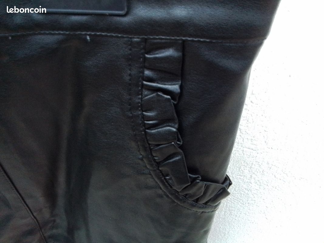 Jupe simili cuir blanche porte taille 38 (image 6)