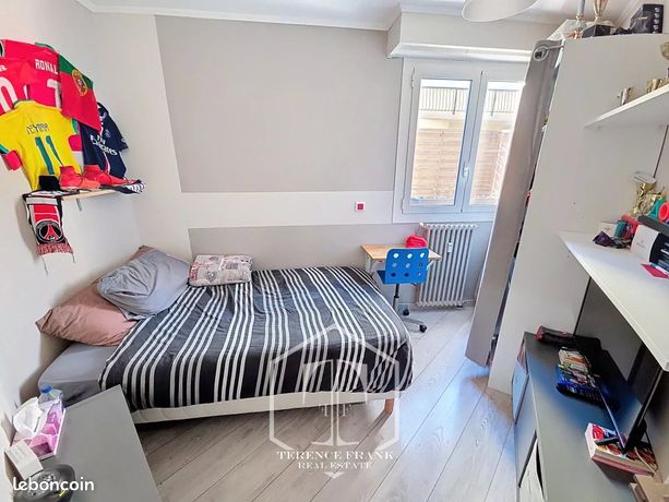 Appartement 4 pièces 77 m² — 13
