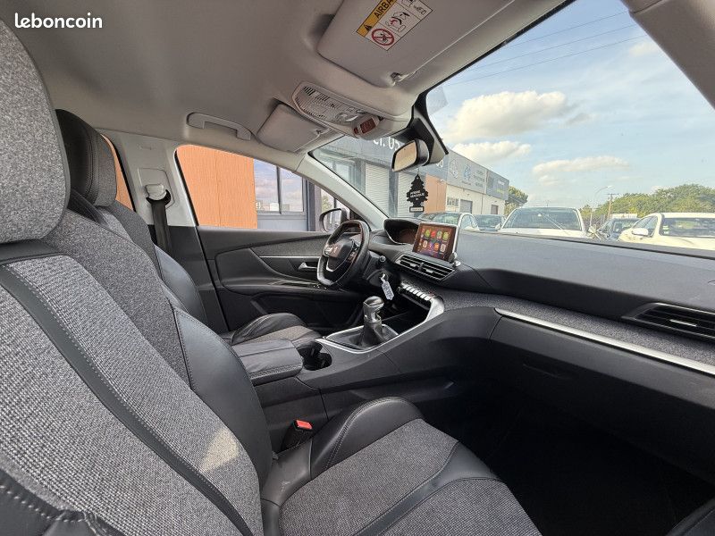 Peugeot 3008 1.6 BLUEHDI 120CH ALLURE S&S (image 12)