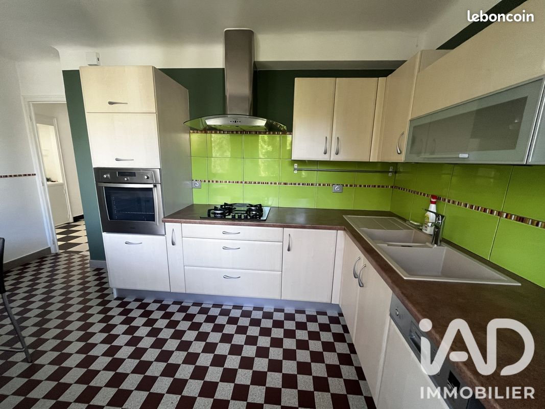 Appartement 4 pièces 86 m² · à Saint-Étienne · 86 m² · 125 000 €