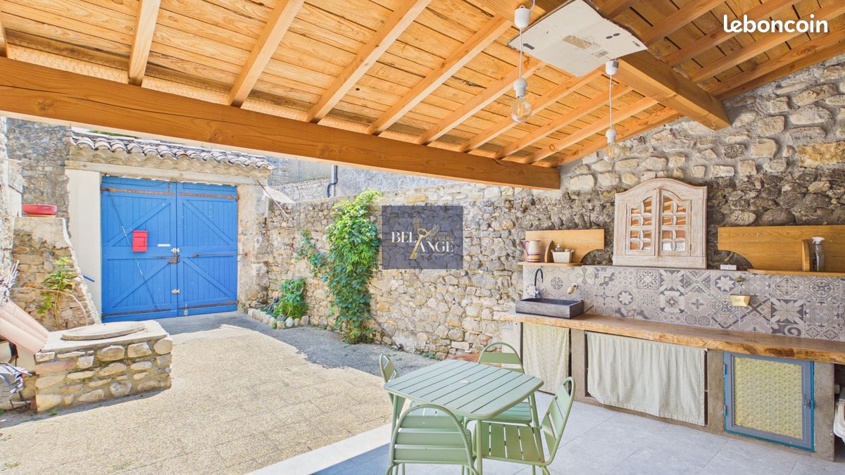 Maison 6 pièces 109 m² · à Vallon-Pont-d'Arc · 109 m² · 294 000 €